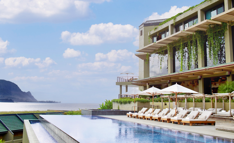 Honeymoon at 1 Hotel Hanalei Bay