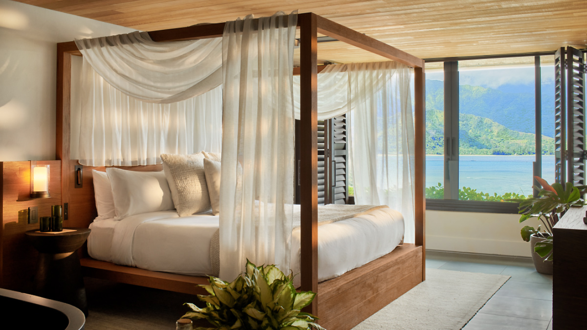 Honeymoon at 1 Hotel Hanalei Bay