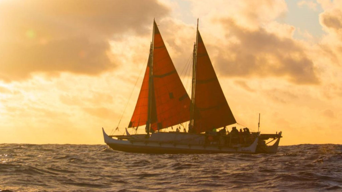 hokulea voyaging canoe